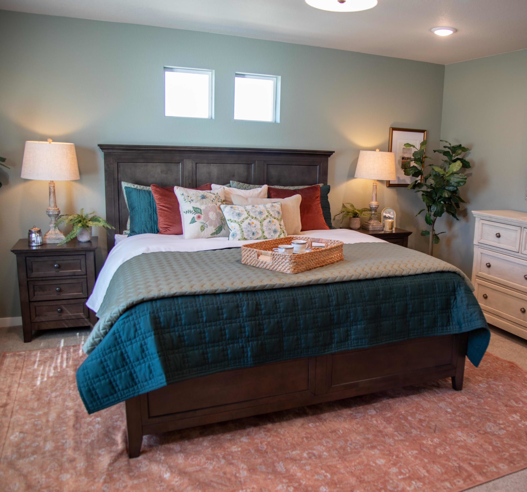 Bering Panel Bed